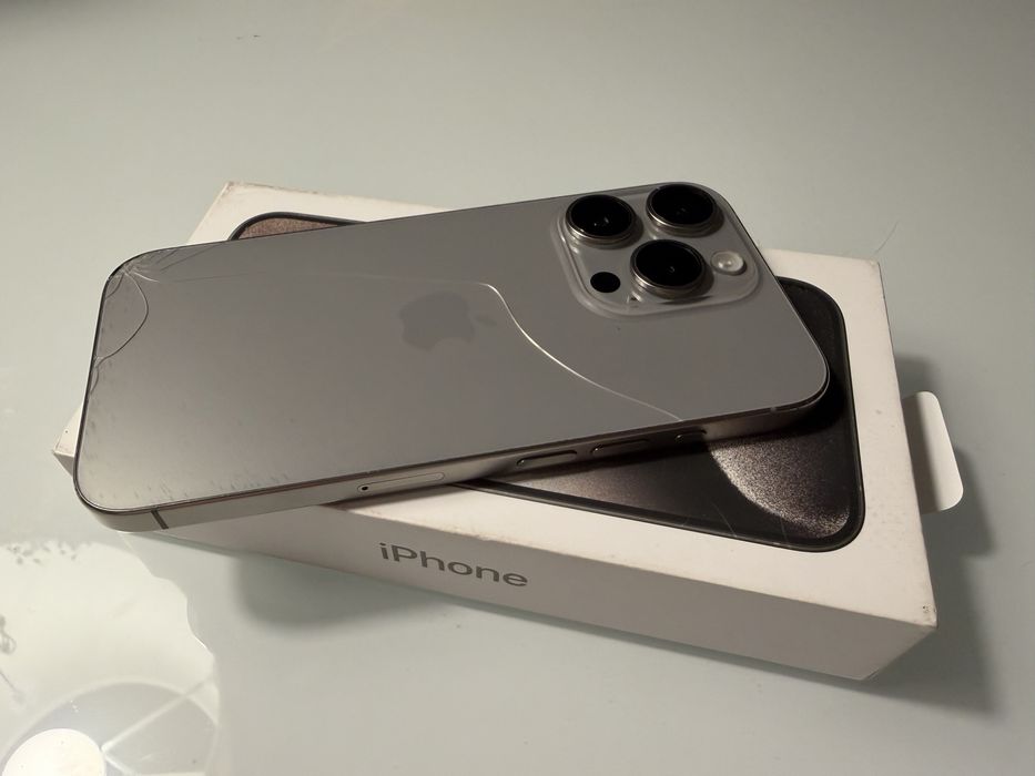 Apple iPhone 15 Pro 512gb Titanio
