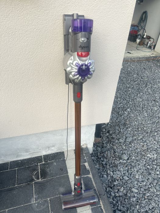 Dyson v8 ручний з Німеччини