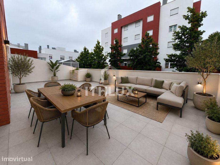 Apartamento T2 com Suíte e Terraço Privativo de 60 m² — Urbanização Ca