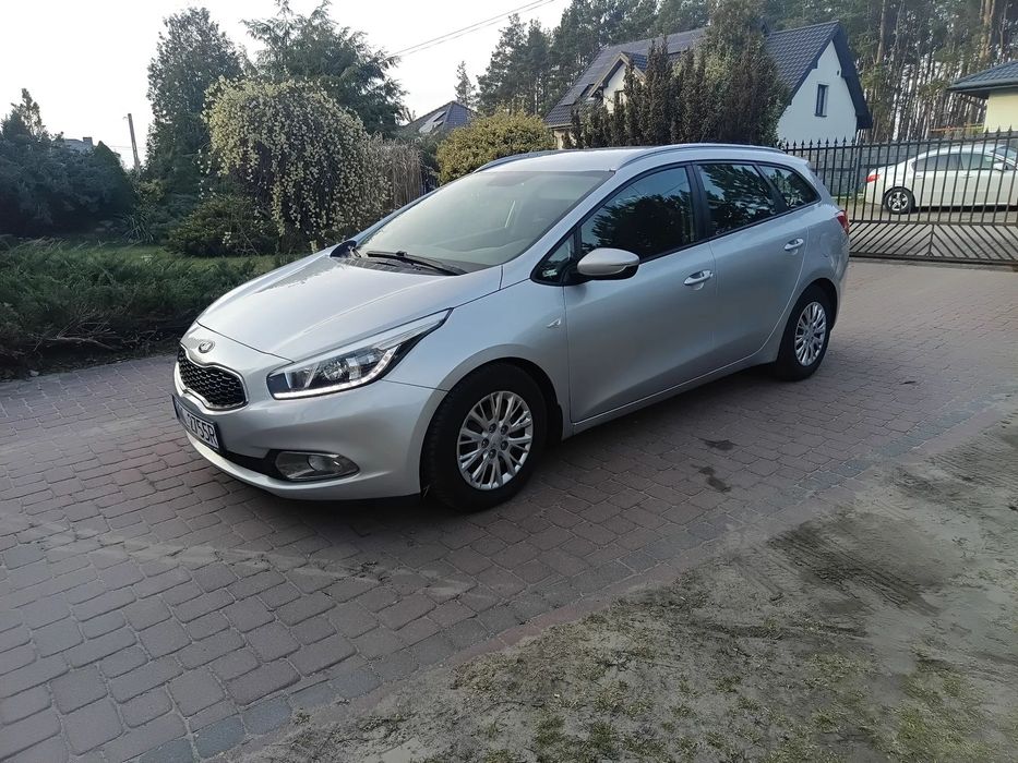 Kia Ceed Kia Cee'd kombi 1.6 CRDi, salon Polska