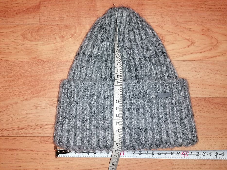 4f gruba zimowa czapka damska nowa bez metki