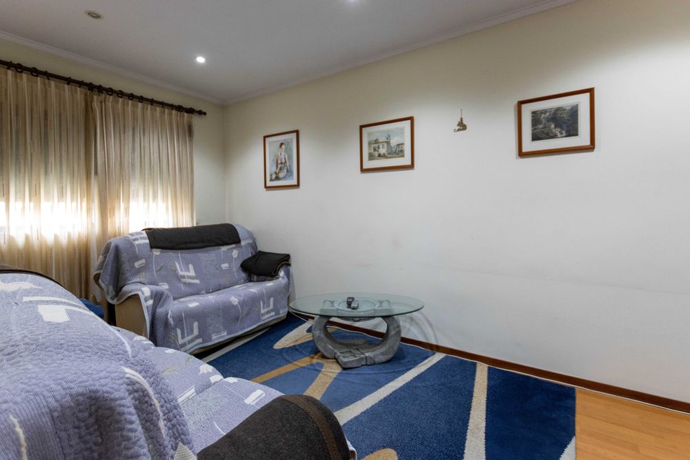 Andar de Moradia T5 em Oliveira do Douro