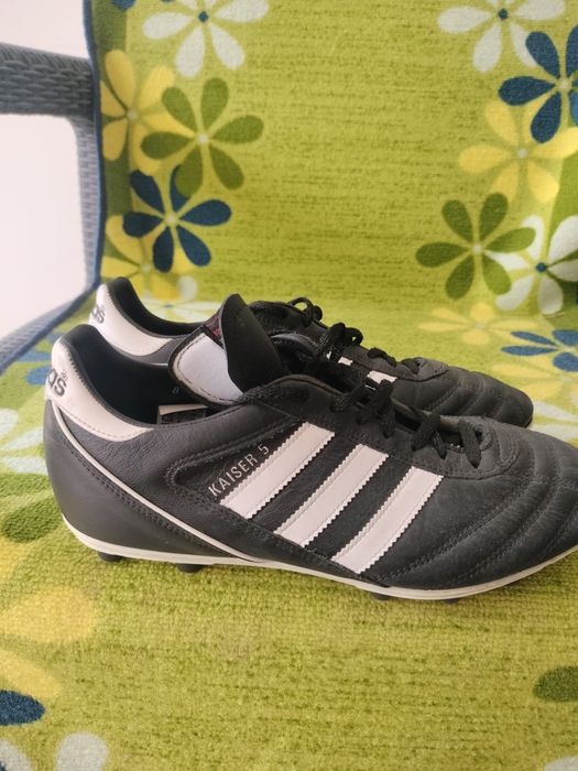Chuteiras da adidas  42
