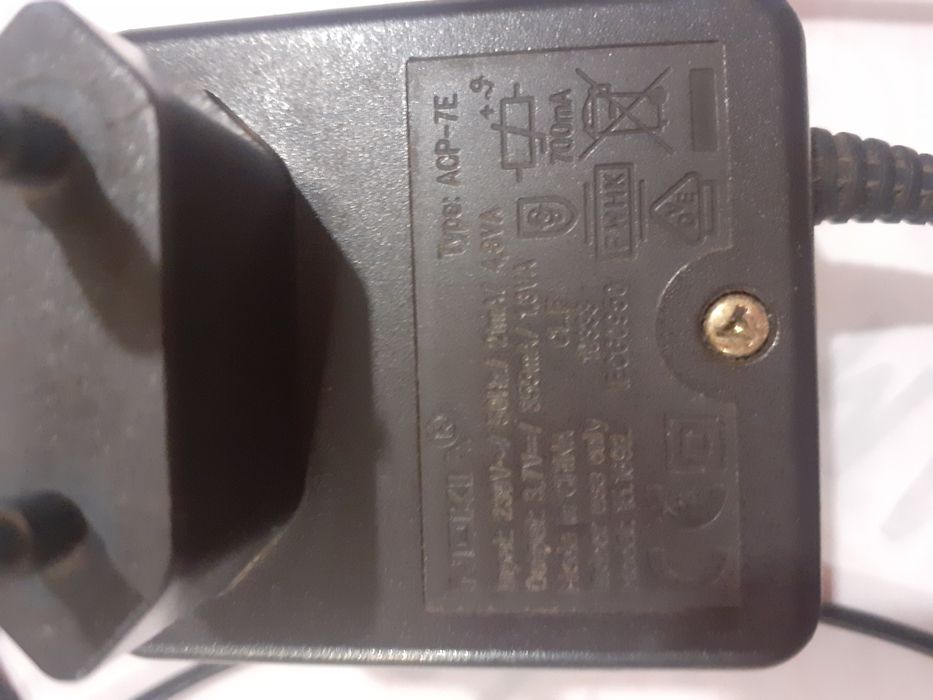 Продам зарядку для Нокиа 3310