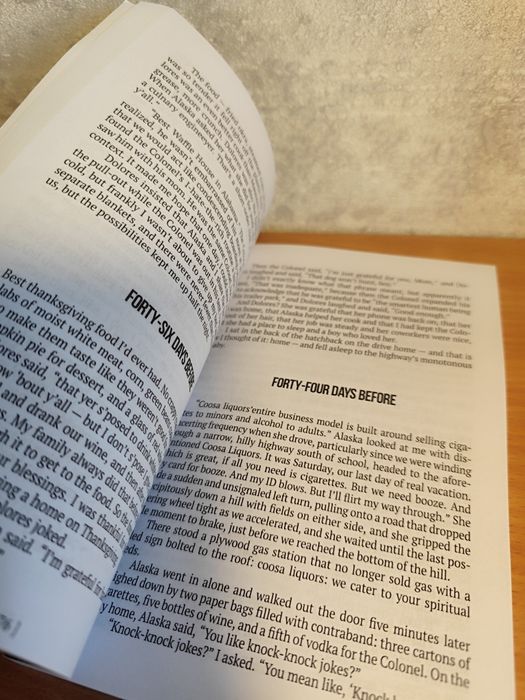 Книга англійською Looking for Alaska. John Green