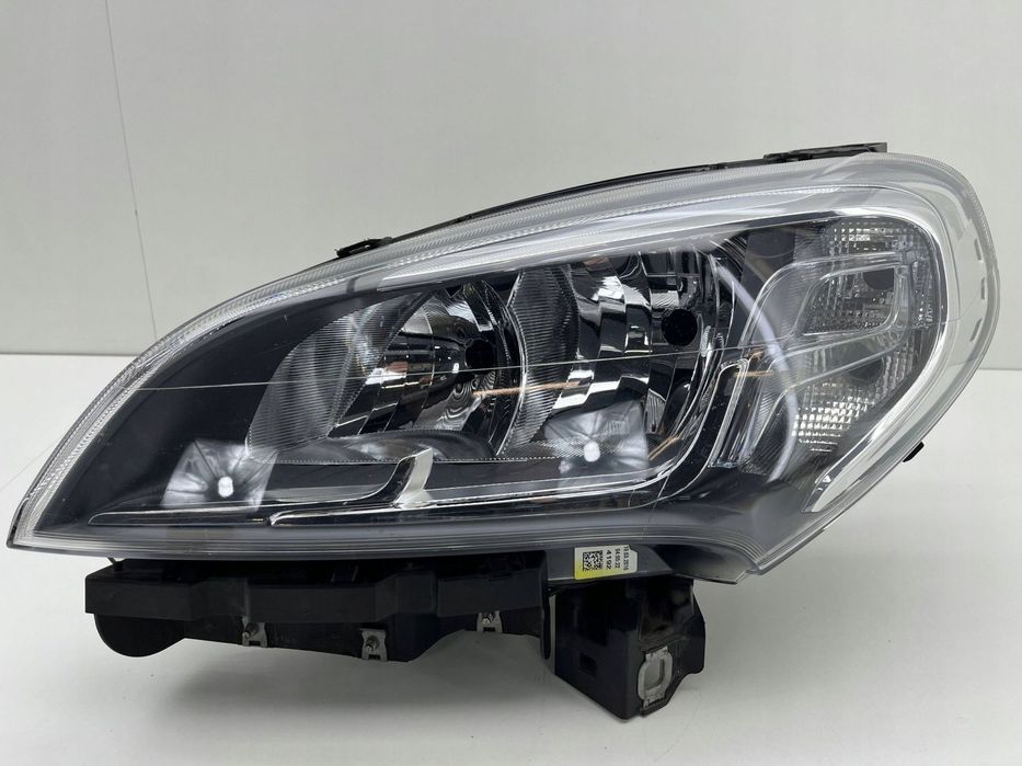 FIAT DOBLO LEWA LAMPA PRZÓD EUROPA 10500748