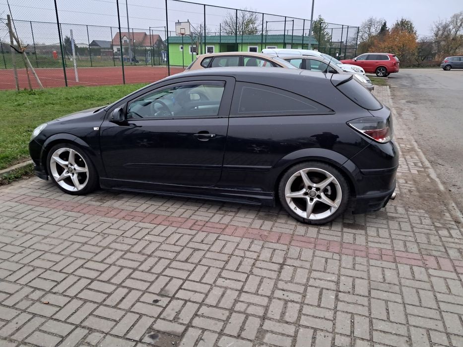 Opel Astra H GTC