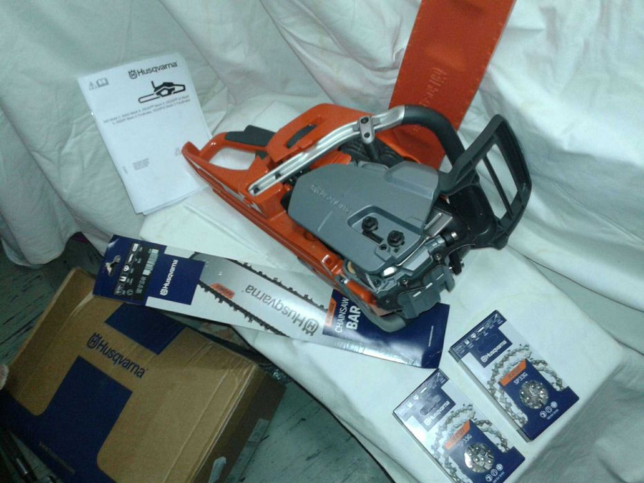 pilarka HUSQVARNA 550XP  moc 4,1KM piła 2x łańcuch prowadnica 550 xp