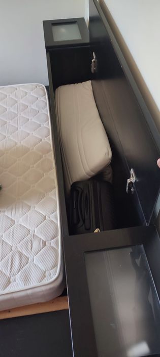 Cama casal com estrado e colchão