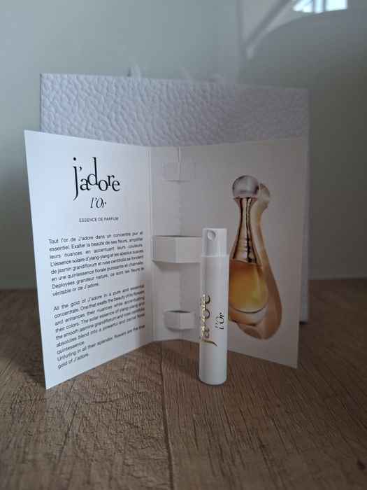 Dior J’adore L’Or Essence de Parfum Zapach