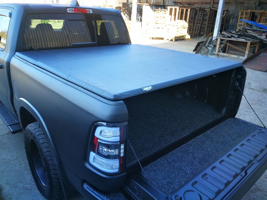 Кришка кузова Dodge Ram 14 18 19 бризговики накладка ролети на кузов