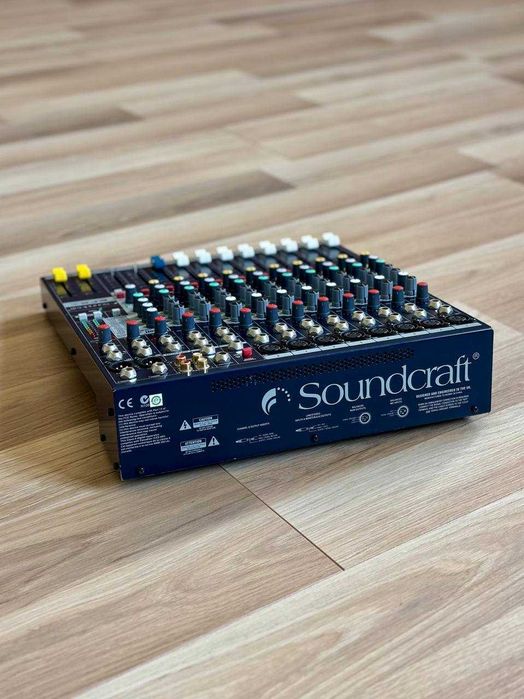 Мікшерний пульт - Soundcraft EFX8