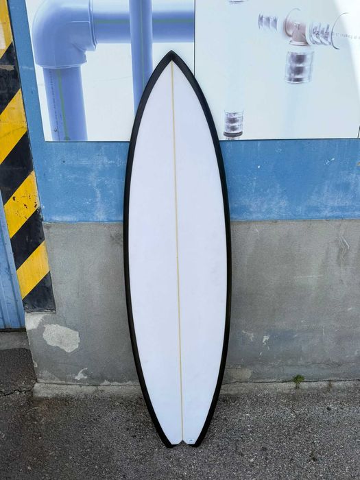 Prancha de surf fish 5´8x19 1/4x2 1/2 28.9 litros