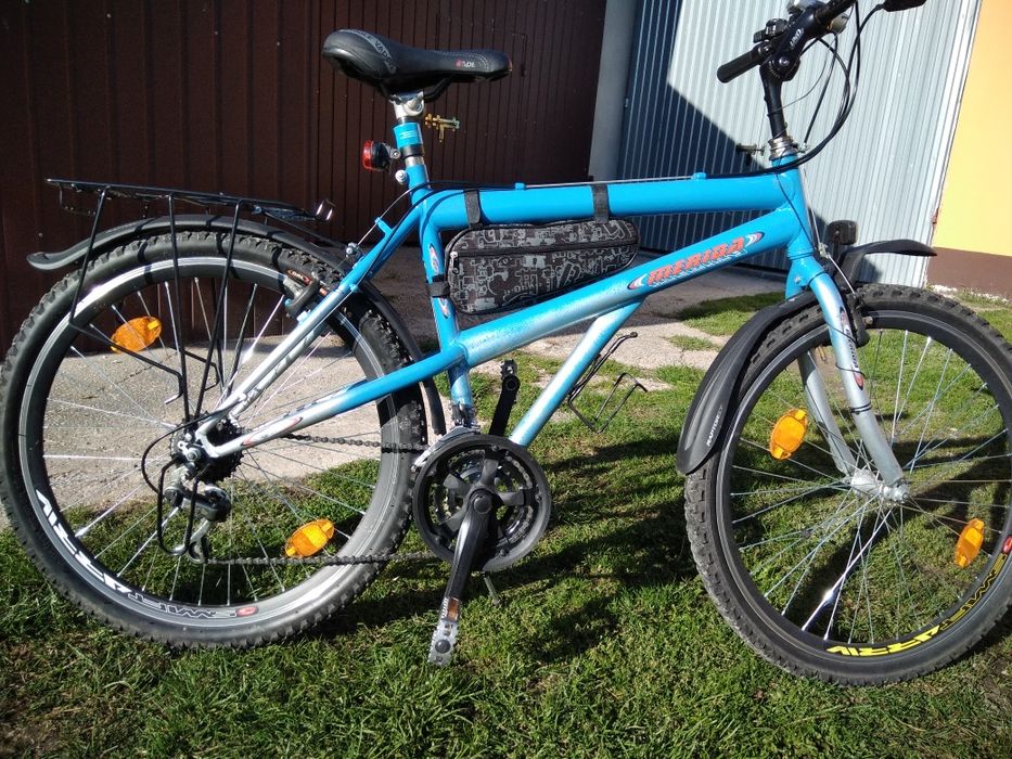 Rower                     .