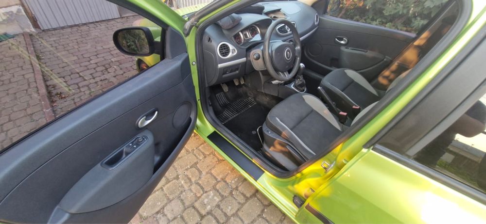Renault Clio 2011 1.5tdci