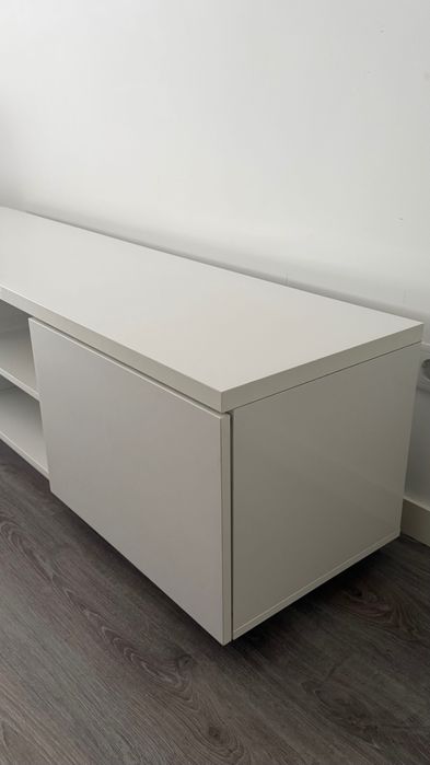 Móvel branco TV ikea
