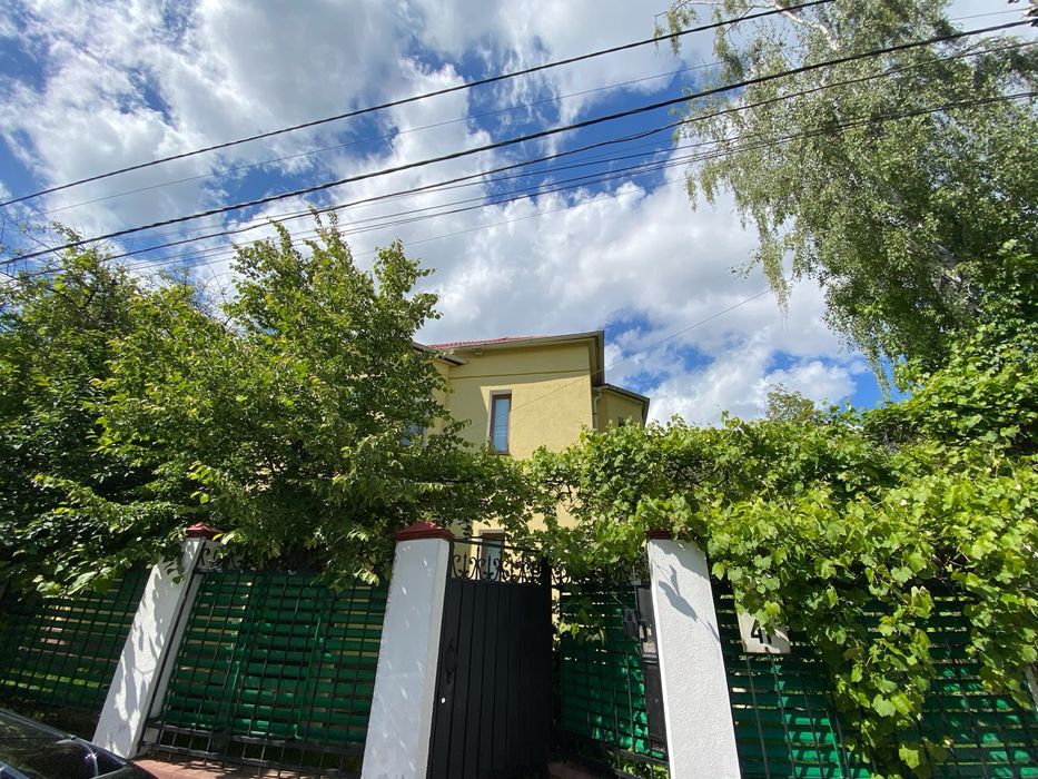 Дом на Печерске. Царское село. Редутная. Панфиловцев