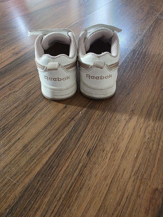 Dziewczęce sneakersy reebok, r.24