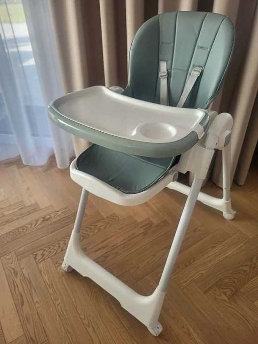 Krzesełko do karmienia od urodzenia, Caretero, Megalo na kółkach