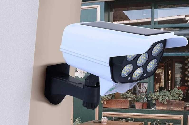 Уличный фонарь в виде камеры Solar Light с пультом