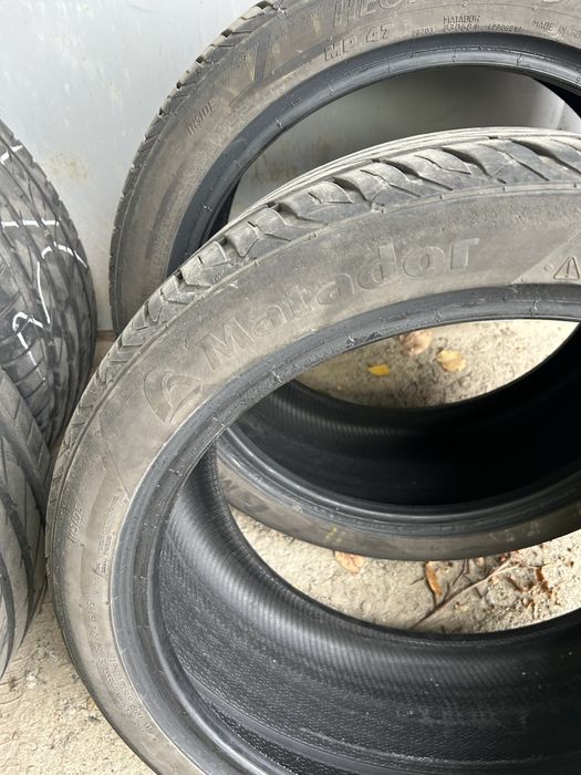 Літня гума R18 235/40/18