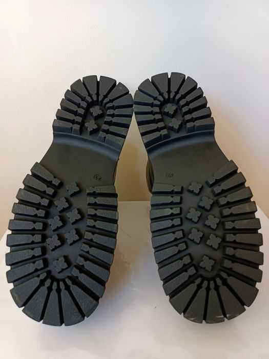 Botki sznurowane Yourturn ,unisex.