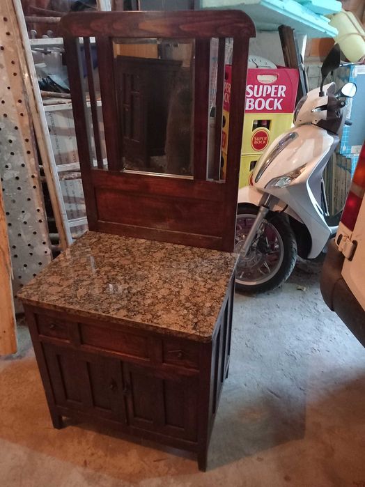 Movel de entrada antigo