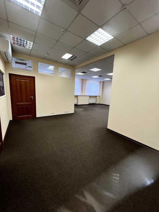 Офіс в БЦ, 127 м.кв., 4 кабінета, кухня, генератор, Поділ, власник