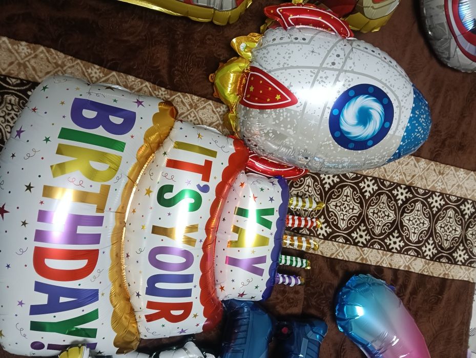 Повітряні кульки,6 років, тоботи,фотозона