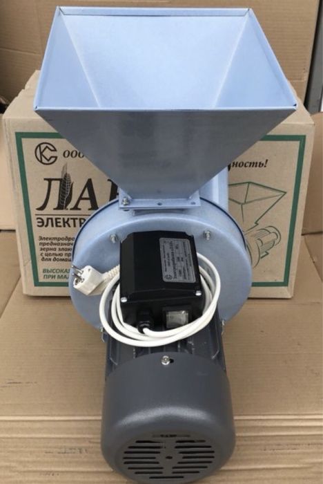 Зернодробилка ЛАН-2 кормоизмельчитель Млин ДКУ -250кг\час