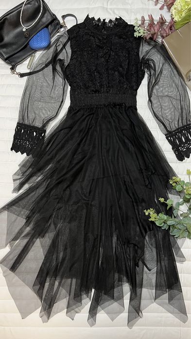 Плаття чорне