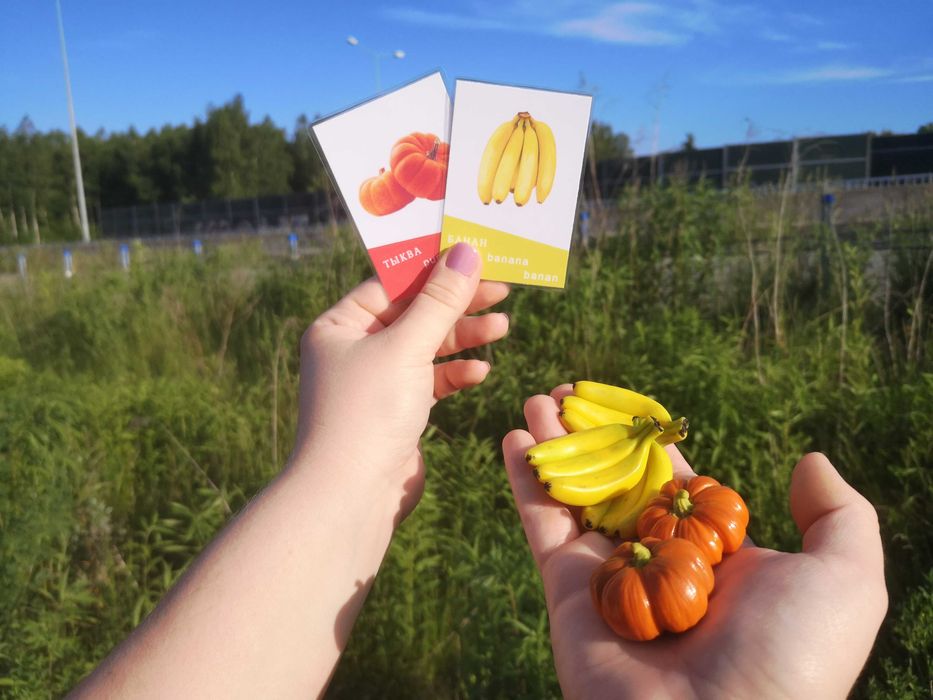 Miniaturowe figurki warzyw, owoców  graj i ucz się 30 szt+30kart