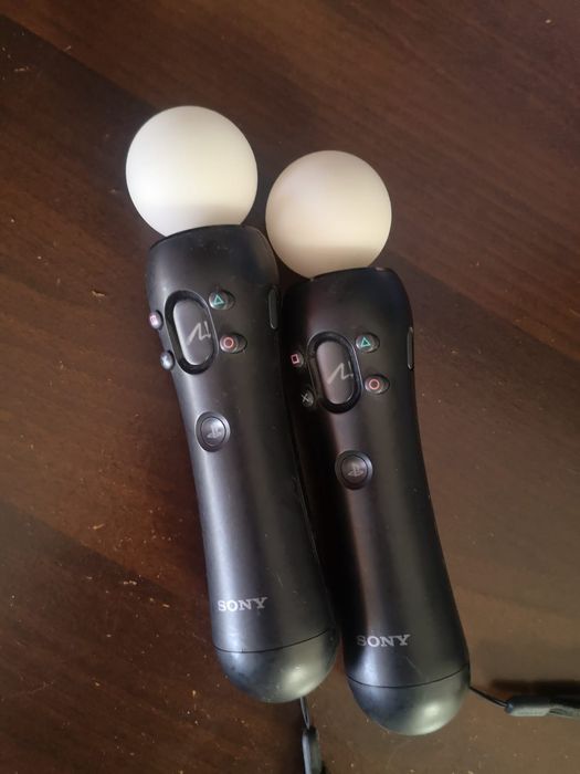 Par de Comandos PlayStation Move (PS3 / PS4 VR) – Excelente Estado