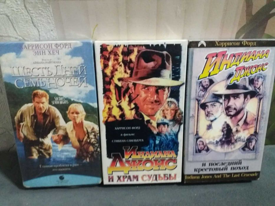 Видеокассети с фильмами и мультфильмами. Кассеты vhs для видика