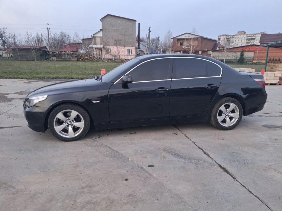 BMW E60. 2.2  МКПП,