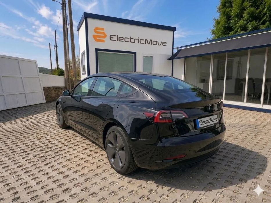 Tesla Model 3 Long Range AWD Dual Motor