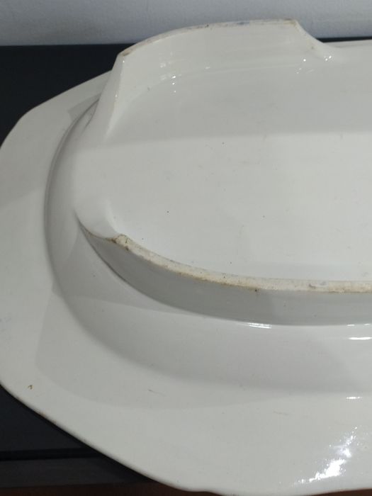 Grande travessa antiga.