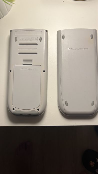 Texas Instruments TI-84 Plus Silver Edition — Calculadora Gráfica
