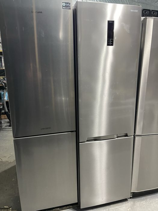 Холодильник Samsung