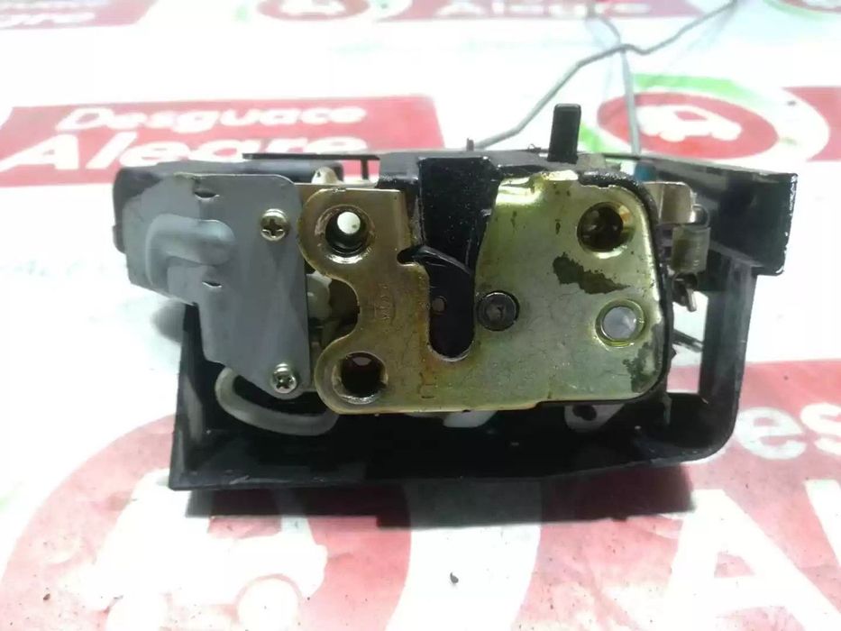 FECHADURA PORTA TRASEIRA DIREITA KIA RIO BREAK FAMILIAR 2004 -