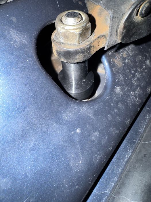 Bucha/Casquilho para Veio do Limpa Para-brisas - Nissan Patrol 160/260