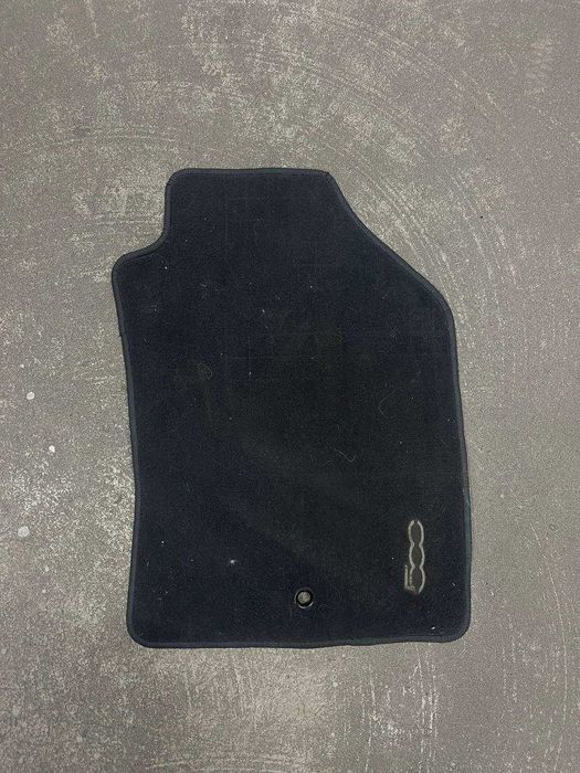 Коврик передній правий велюровий Fiat 500