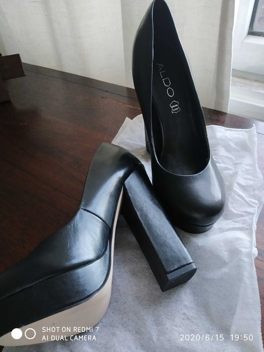 Sapatos ALDO (nunca usados) de cerimônia