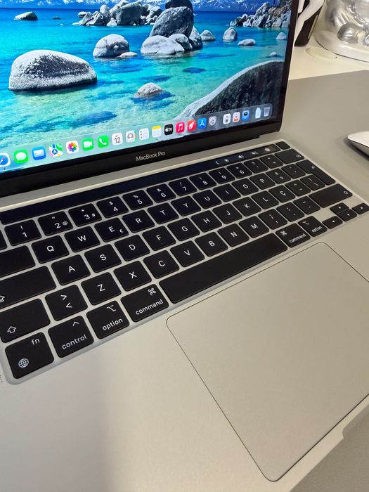 MacBook Pro M2 Silver 256GB