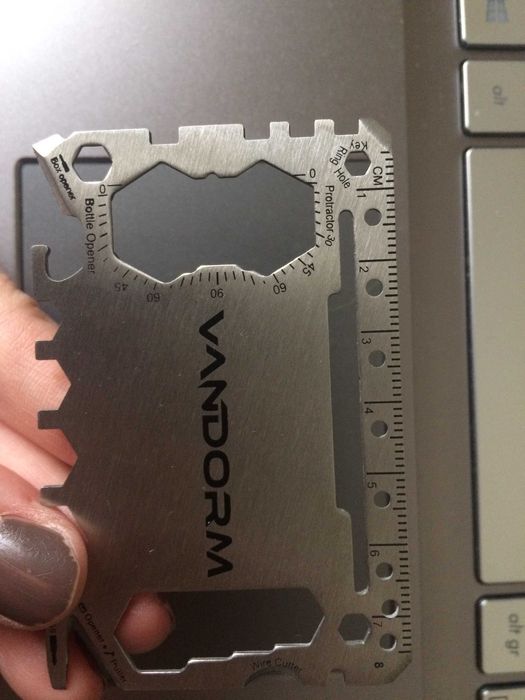 Cartão multi ferramentas  5€