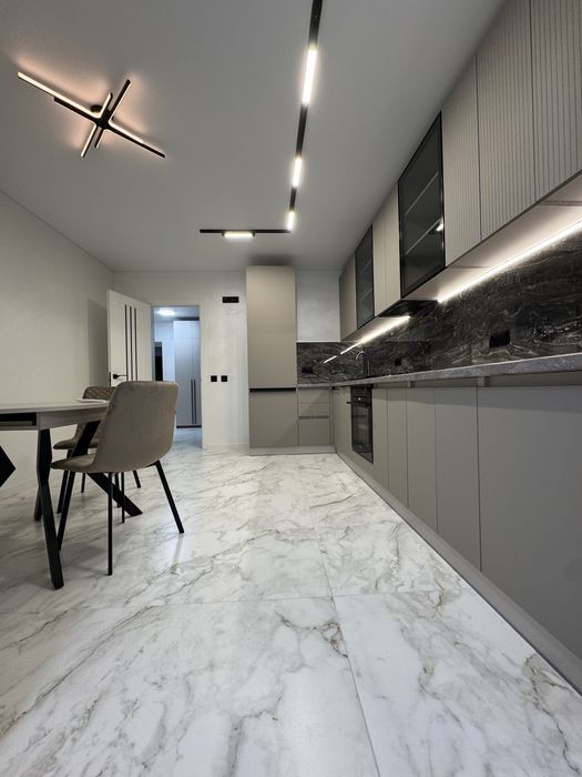 2 кімнатна квартира продаж Бам єр іо меблі техніка