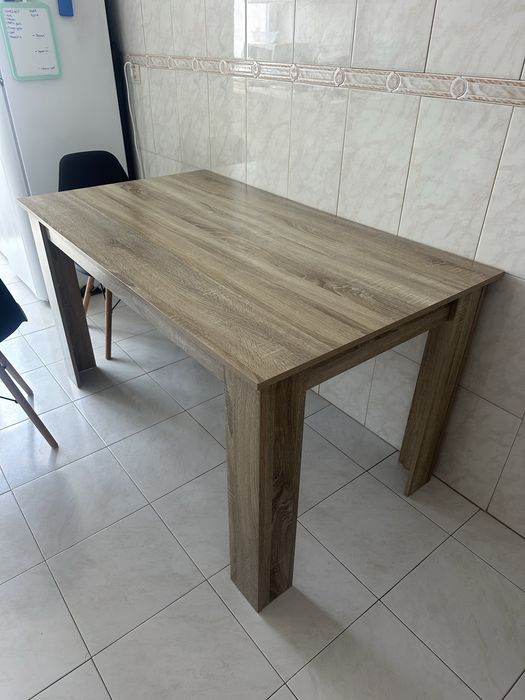 Mesa + 4 cadeiras