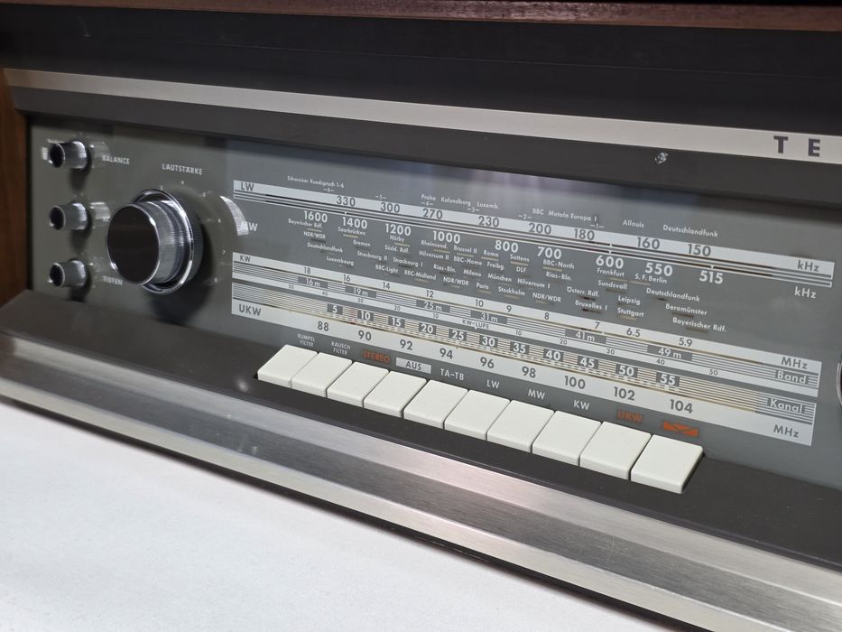 Receiver vintage reparado Telefunken