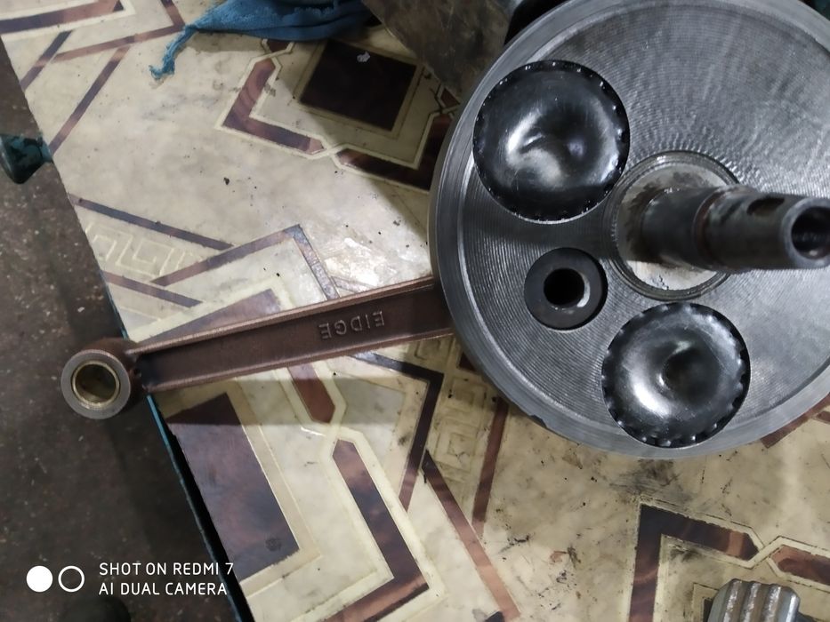 Колінвал до іж планети.