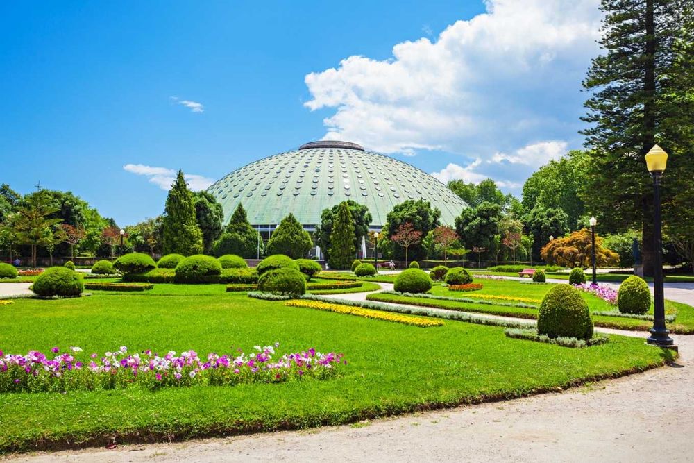Quarto próximo "palácio cristal" e das faculdades